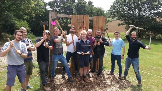 Brighton: Lanzamiento de hacha