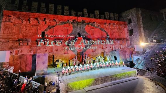 Espectáculo de danza del Fuego de Anatolia en la antigua Aspendos