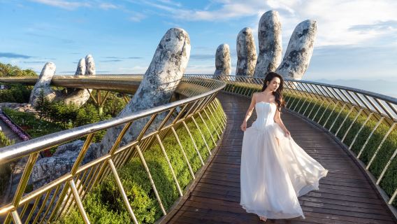 Ba Na Hills & Golden Bridge Full Day Small Group Tour with Cable Car and Buffet Lunch 