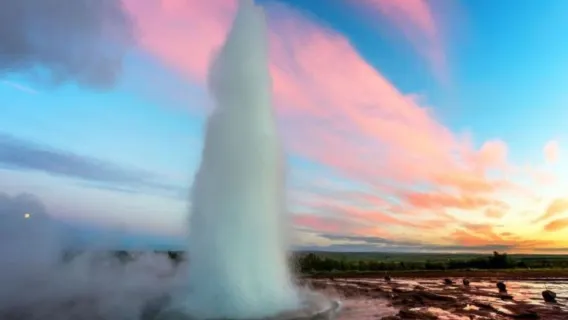 Iceland Golden Circle 1-day tour (Reykjavik pickup + Secret Lagoon/Blue Lagoon/Northern Lights optional)