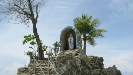 Manila airport pickup/drop-off, customized private charter/guide/translation services in the Philippines