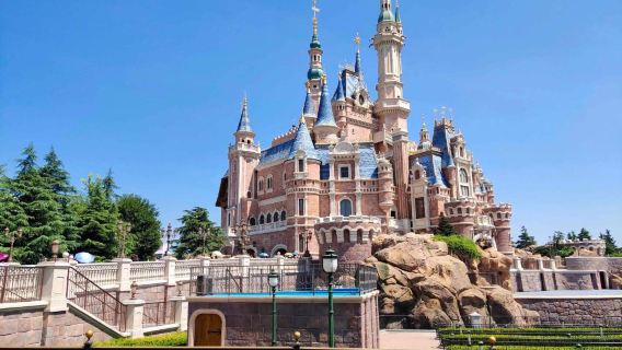 上海迪士尼一日遊【貴賓33VIP體驗FP免排隊快速通行證尊享VIP門票快速通道提前入園早享卡】