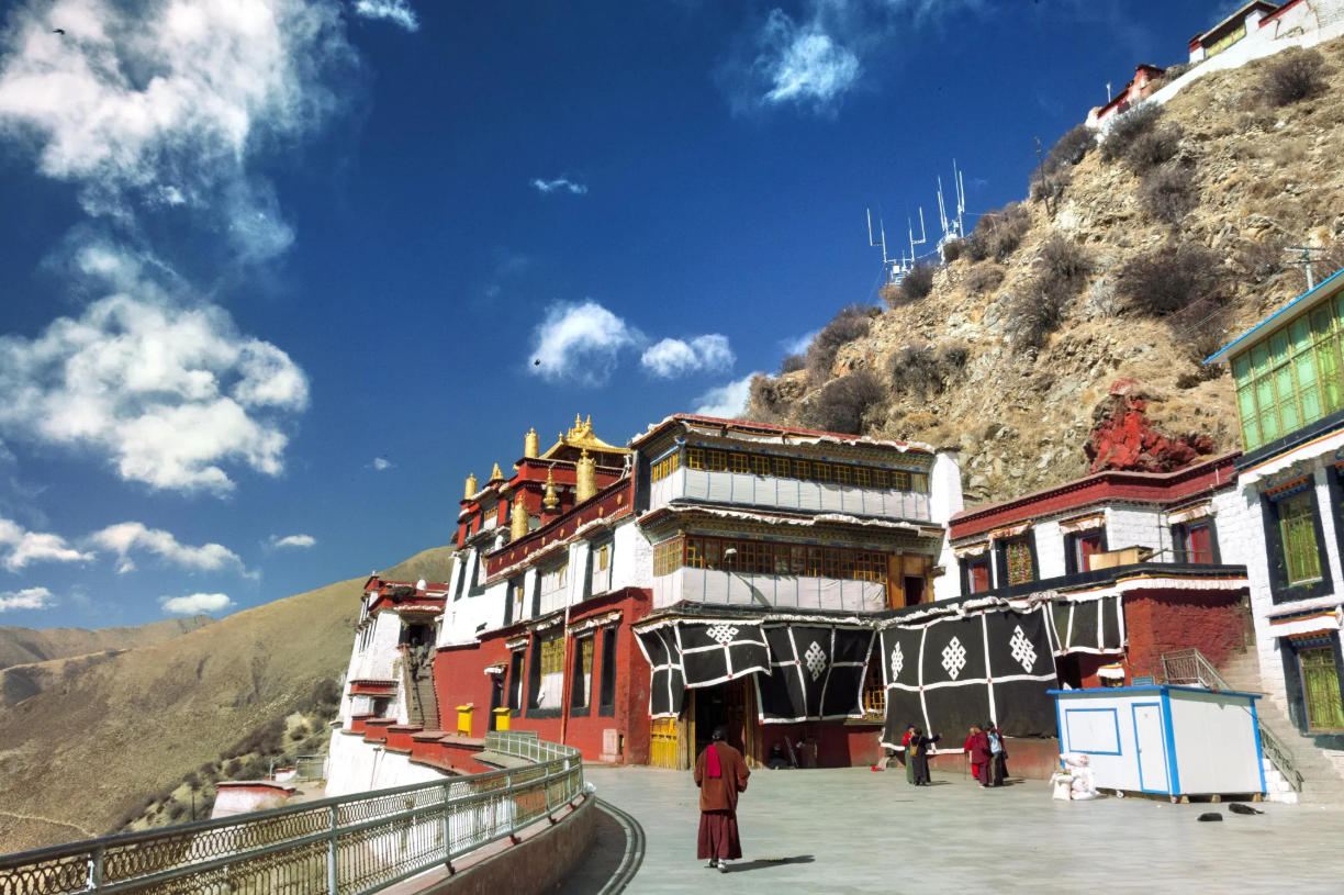 拉薩起止 直貢梯寺天葬探秘一日遊