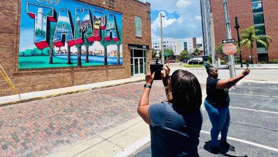 Tampa: Sightseeing City Bus Tour with Ybor City