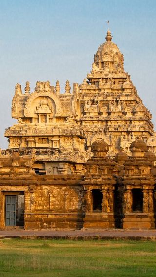 From Pondicherry: Mahabalipuram Monuments & Kanchipuram Temples Tour
