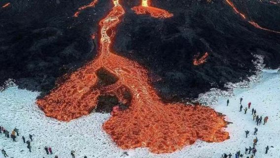 冰島雷克雅未克包車來回：藍湖+法格拉達爾火山徒步