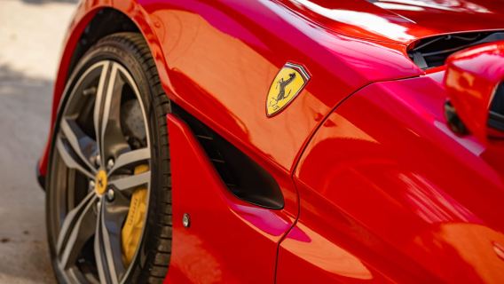 Bucharest: Ferrari Driving Experience - MEDIUM 30min