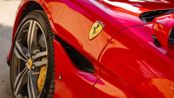 Bucharest: Ferrari Driving Experience - MEDIUM 30min