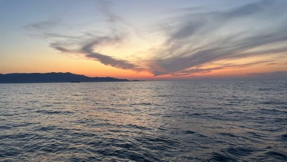 Heraklion: Motor Yacht Trip • Food, Drinks & Snorkeling.