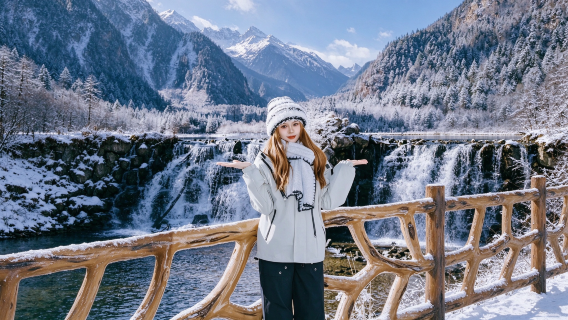 Tour organizzato di un giorno a Bipenggou●Chengdu, Contea di Li, Sichuan●Bus turistico regolare + biglietto d'ingresso