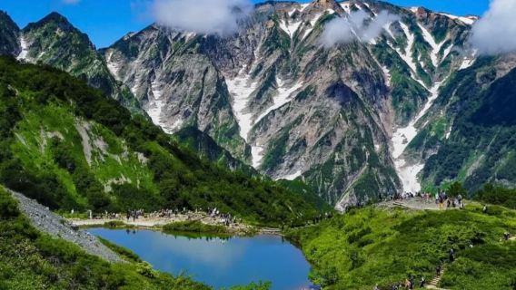 Nagano round-trip: Hakuba private charter 1-day tour for your group only [Adjustable itinerary with Chinese-speaking private car pickup]