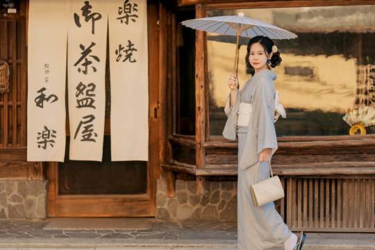 日本京都和服租賃和服體驗レンタル着物first和服預約清水寺祗園伏見稻荷中文英文日文服務