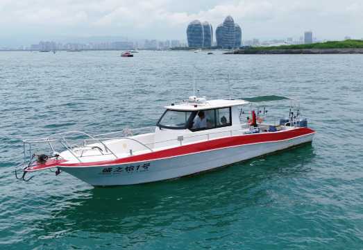 Sanya Luxury Fishing Yacht Charter: 4-Hour 45-Foot Private Sea Fishing Trip