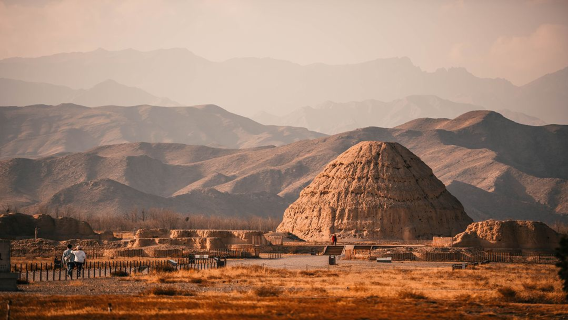 寧夏銀川純玩1日遊(西夏陵+賀蘭山岩畫)探秘西夏+觀雄渾賀蘭