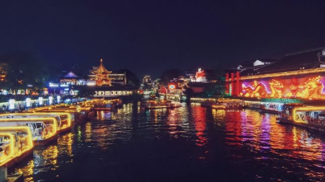 南京總統府+明孝陵+美齡宮梧桐道+中山陵景區+音樂台+夫子廟