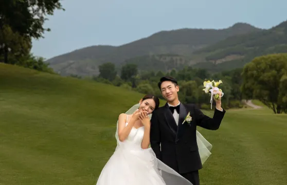 鄂爾多斯Trip Moments【婚禮跟拍 街拍 抓拍 航拍 攝影錄影/多語言翻譯/底片全送/動作指導】