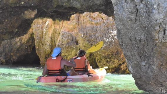 Marina de Lagos: recorrido en kayak por Ponta da Piedade