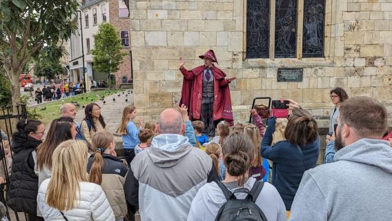 York: Tur Jalan Penyihir York - Sulap, Komedi & Kesenangan Keluarga