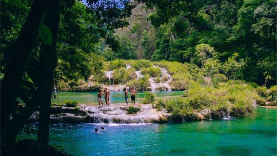 Flores: One way shared transfer to Semuc Champey, Lanquin