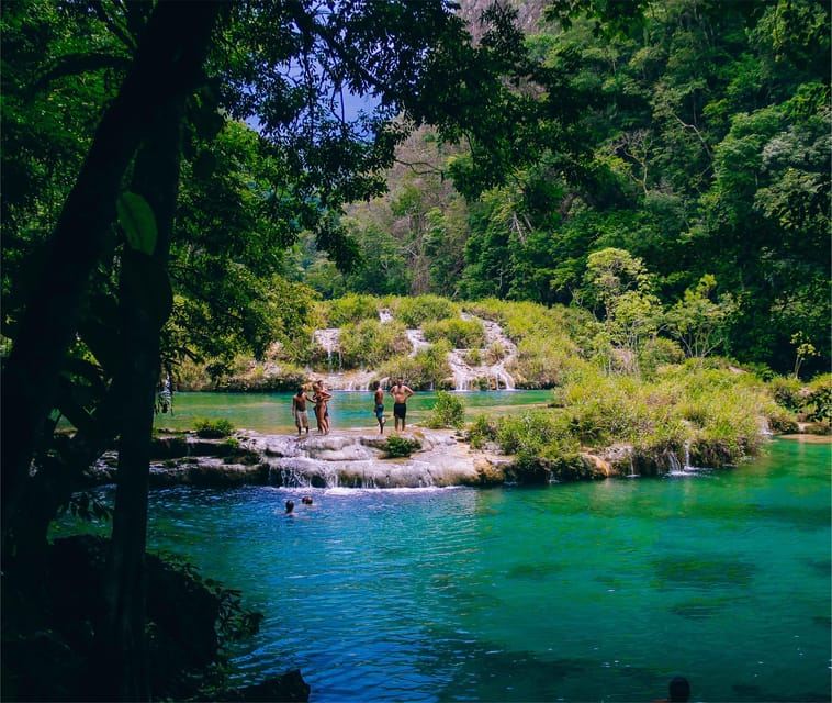 ฟลอเรส: การเดินทางร่วมเที่ยวเดียวไปยังเซมุค แชมเปย์ ลานควิน