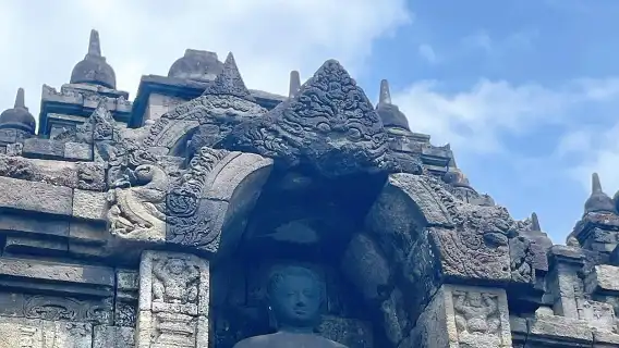 印尼日惹包車婆羅浮屠/普蘭巴南/蒂芒海灘/天坑市區包車團