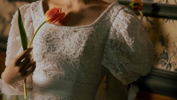 Baicheng Tongyu Zhenlai Fuxin multilingual guide services, private charter, customized travel planning, business accompaniment, and professional photography documentation.