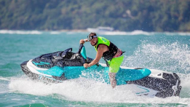 Phuket · Jetski-Selbstfahrer-Erlebnis auf dem Meer | Begleitung durch einen Trainer | Wählbare Routen | Hoteltransfer inklusive