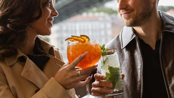 บูดาเปสต์: ทัวร์ล่องเรือพร้อมค็อกเทลริมแม่น้ำดานูบ