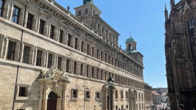 德國紐倫堡市區-紐倫堡城堡-聖塞巴都堂可或周邊包車-精選