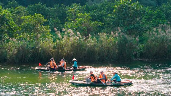 จากนินห์บิ่ญ: กรุ๊ปทัวร์ขนาดเล็กสำรวจฮวาลือ, ตรังอาน, บิ๊กดง และถ้ำมัว