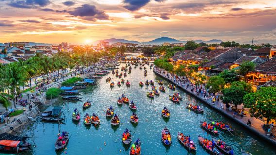 Private Hoi An City and Cam Thanh Coconut Jungle Tour with Boat Ride and Lantern Release