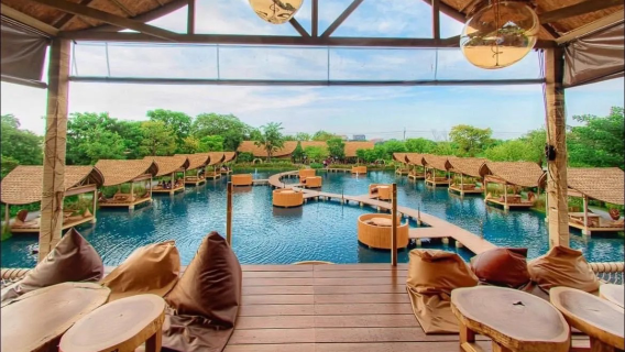 Bubble in the Forest Cafe, a viral floating restaurant in Bangkok