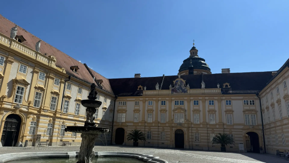 [Sewaan Peribadi Vienna Austria] Dürnstein + Melk Abbey (Tiket Masuk Tidak Termasuk)