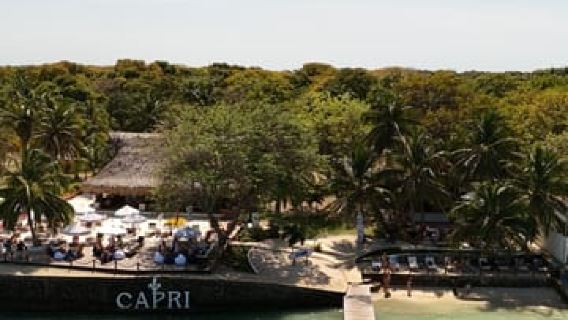 Cartagena Essentials: Rosario Islands DayPass SpeedBoat Tour