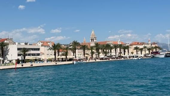 Split/Trogir: Trogir, Blue Lagoon & Šolta with Snorkeling