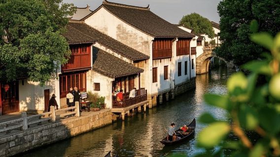 Shanghai Zhujiajiao Ancient Town - A Water Town in Ink-wash Painting Style Day Tour