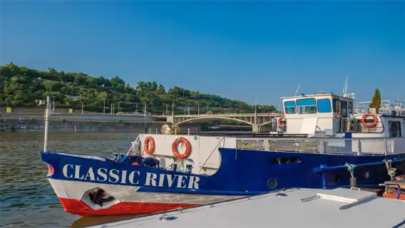 ล่องเรือชมแม่น้ำวัลตาวาในกรุงปราก สาธารณรัฐเช็ก (สามารถเลือก อาหารกลางวัน หรือ อาหารเย็น ได้)