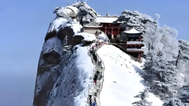 Lawatan Sehari ke Gunung Huashan | Pengangkutan Pintu ke Pintu|Hadiah tiga peralatan mendaki