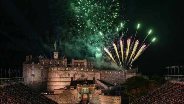 Excursión de un día completo al Edinburgh Military Tattoo y las Tierras Altas de Escocia