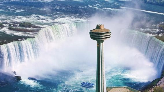 Mississauga : Excursions d'une journée aux chutes du Niagara avec bateau et déjeuner