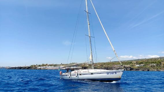 Escursione in barca tra le Isole Ciclopi con Prosecco e snorkeling