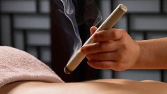 Kunming: Western Hills & Moxibustion Experience Private Tour