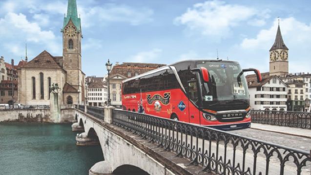 Zurigo: Tour in autobus con audioguida e crociera sul lago