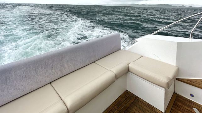 深圳大梅沙遊艇會39呎雙層豪華新遊艇 包船出海～2025全新品質出海