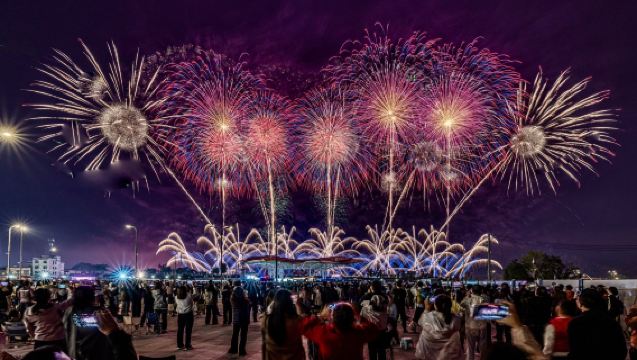 【瀏陽煙花秀】長沙-瀏陽來回大巴+導遊+椅子（錦城大道自選）