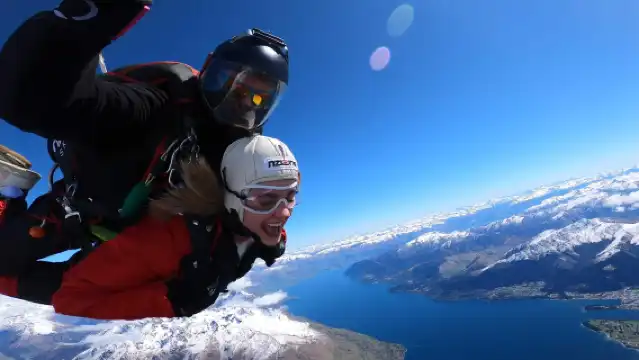 Skydiving Experience in Queenstown, New Zealand|Premium service with Chinese customer support