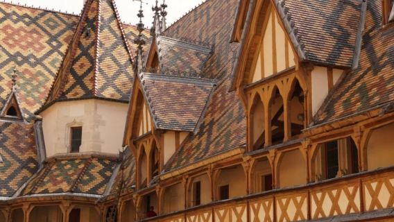 法國勃艮第主宮醫院-葡萄酒博物館-武戎園城堡一日遊