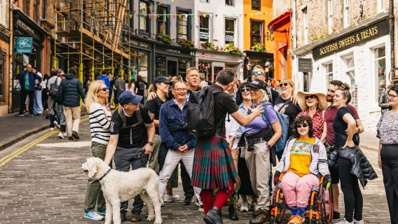 Đường đi bộ hài kịch Mountebank của Edinburgh