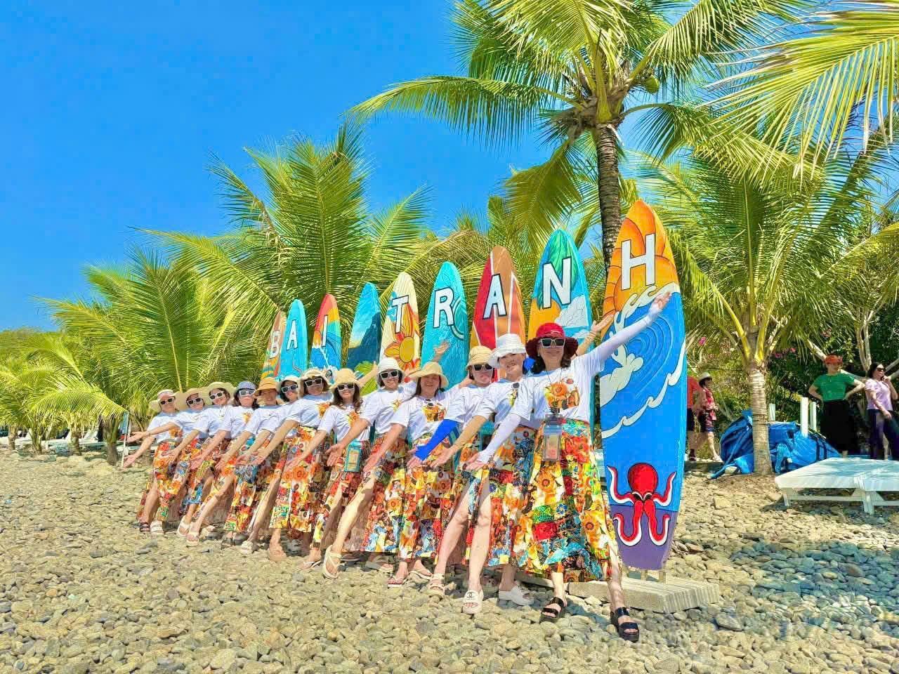 3 Vip Island Tour: Expore Tranh Beach/Coral Bay - Fishing Village - Tam Mud Bath Island