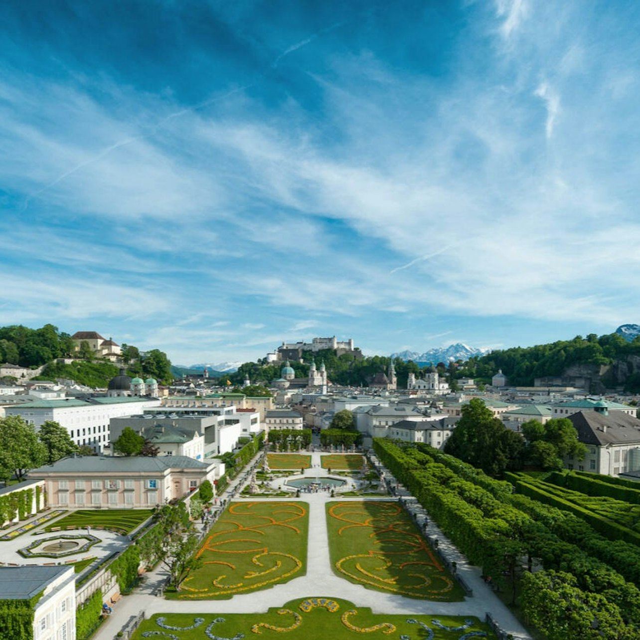 Salzburg: Private Guided Tour + Transfer